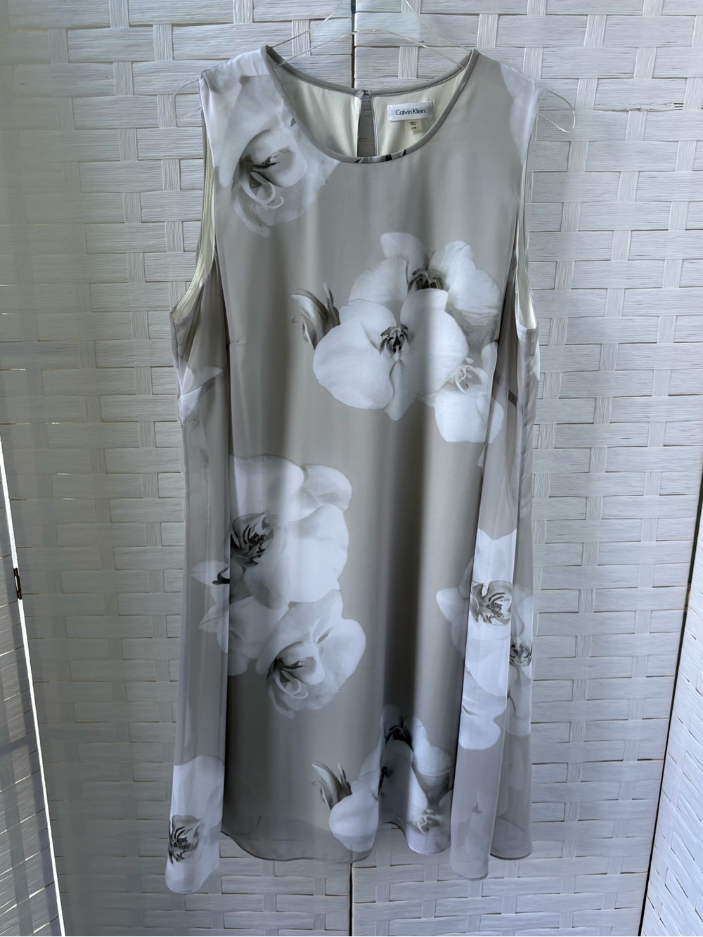 Calvin Klein 16W Sleeveless Shift Dress‎ Light Gray White Floral Career Church